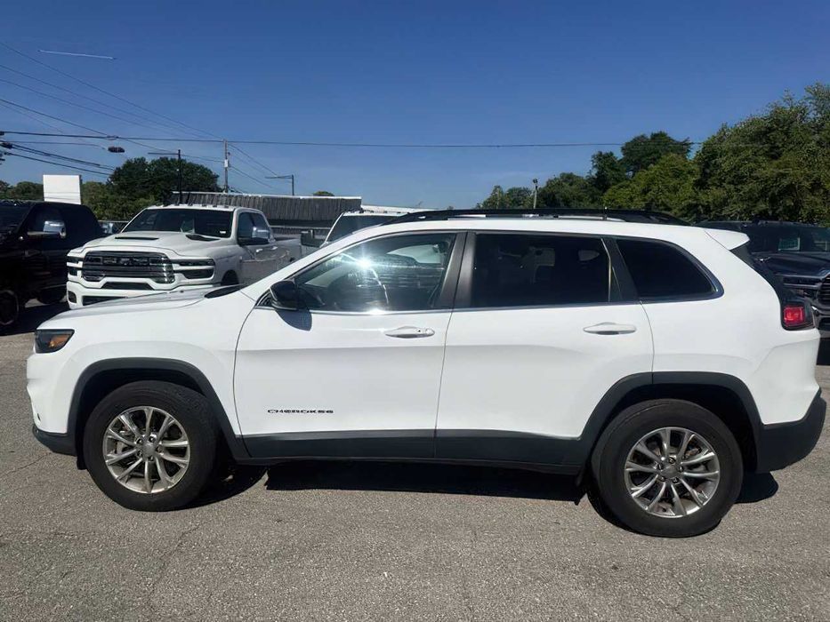Jeep Cherokee      2022