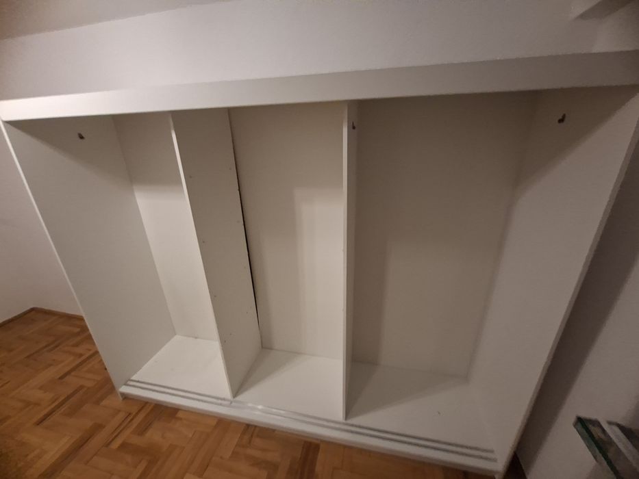 Szafa biała z lustrem