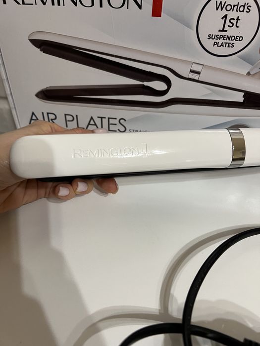 Випрямляч для волосся REMINGTON Air Plates S7412