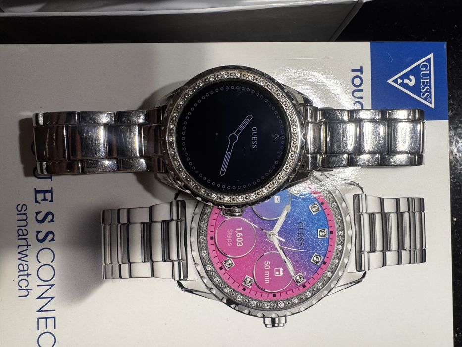Zegarek smartwatch Guess, stan bardzo dobry, bez wad