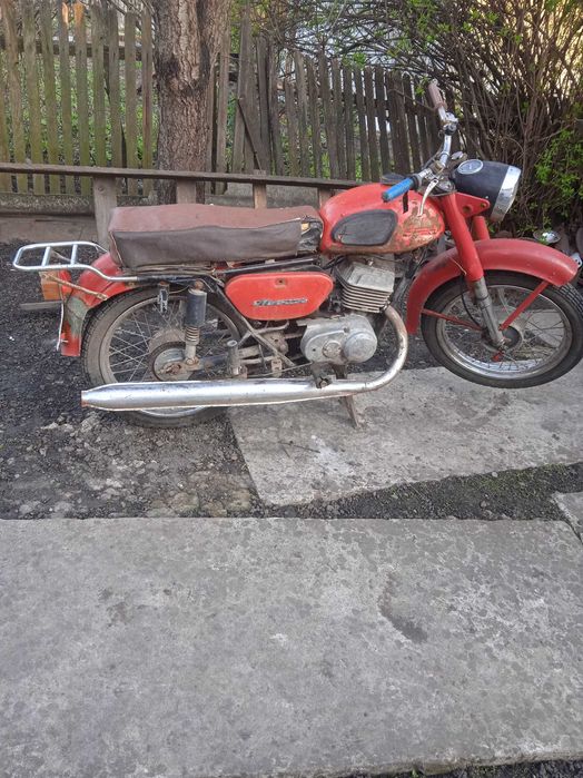 Продам мінск під реставрацію. З документами.