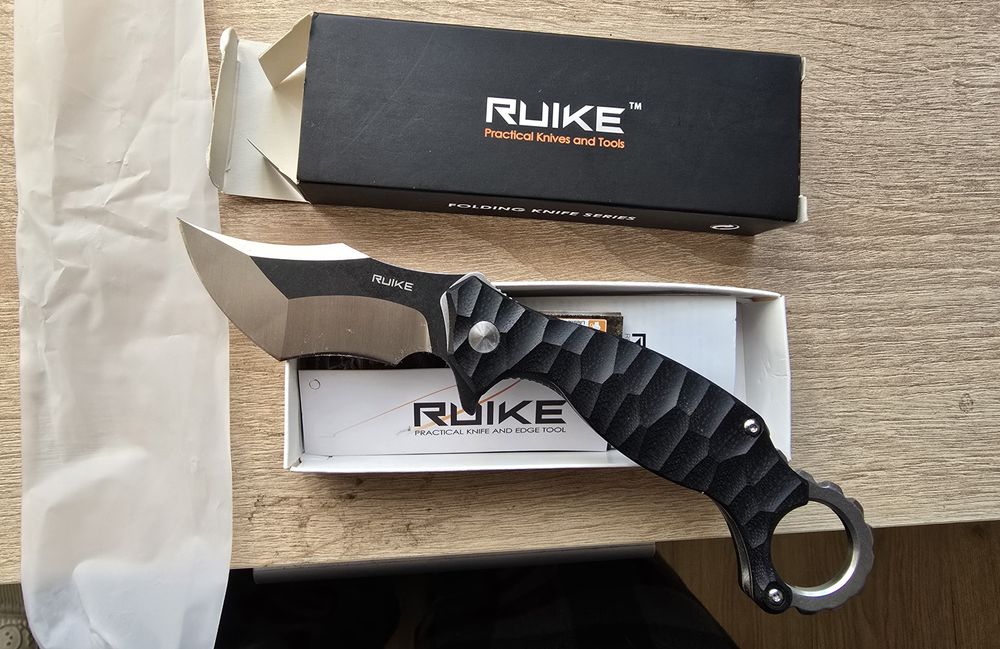 Ніж edc Ruike p881-b1