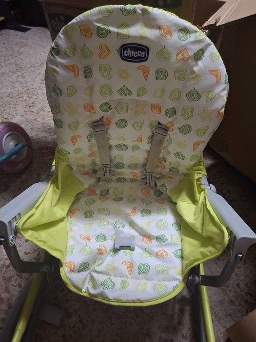 Cadeira de refeição da chicco