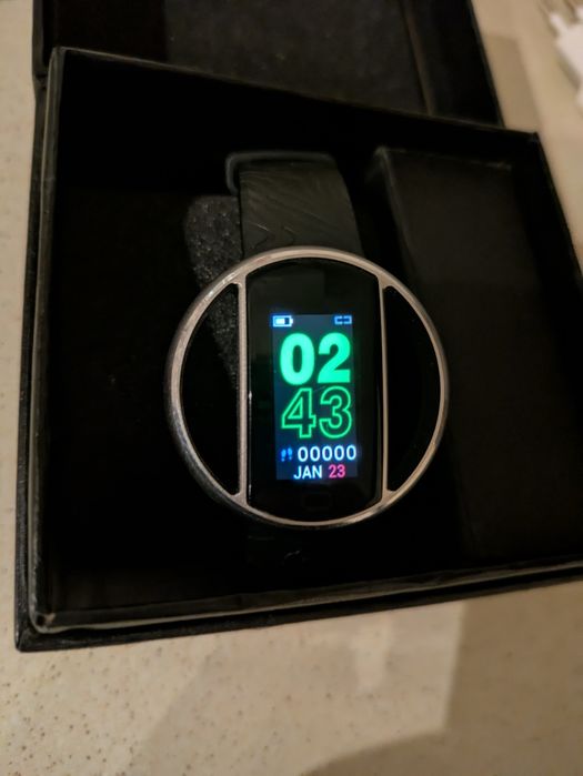 Smartwatch damski Garett Nicole srebrny