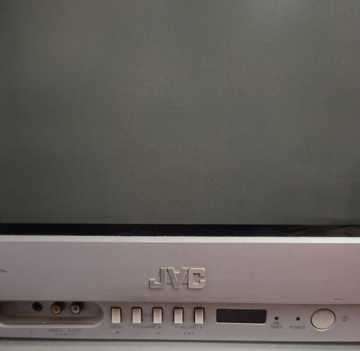 Телевизор JVC в хорошем состоянии