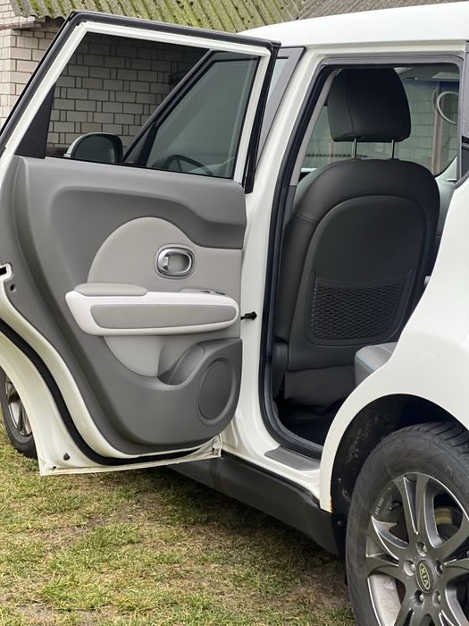 Kia Soul 27 kWt продаж