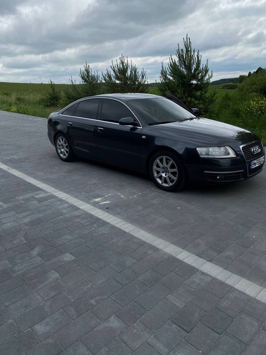 Автомобіль легковий