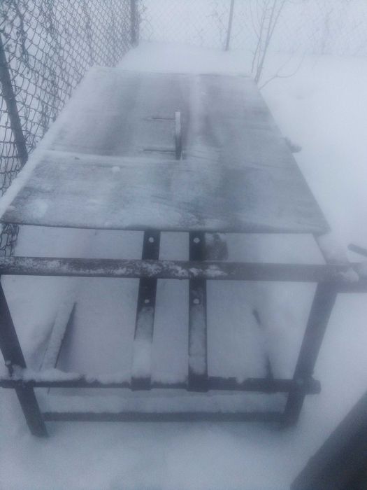 Стільниця цекулярки