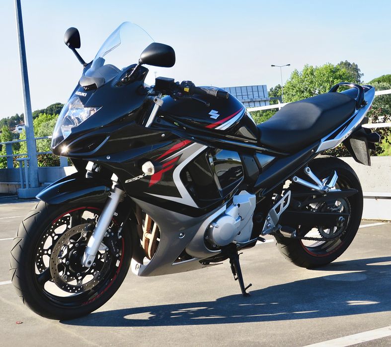 Suzuki GSX650F 2008 | 33.000 km | Revisão completa | Mala Givi | 2 chaves