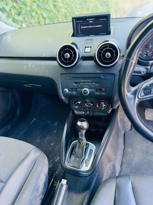AUDI A1 1.4TFSI 8X - INGLES - P/Pecas