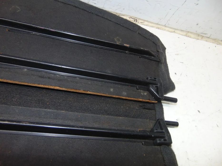 Toyota Corolla Liftback chapeleira usado em bom estado