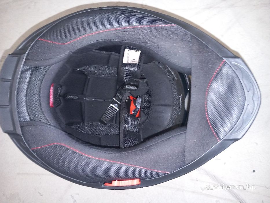 Capacetes semi novos marca GIVI e Bogotto