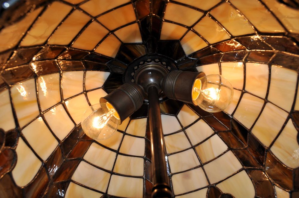 Piękna lampa witrażowa