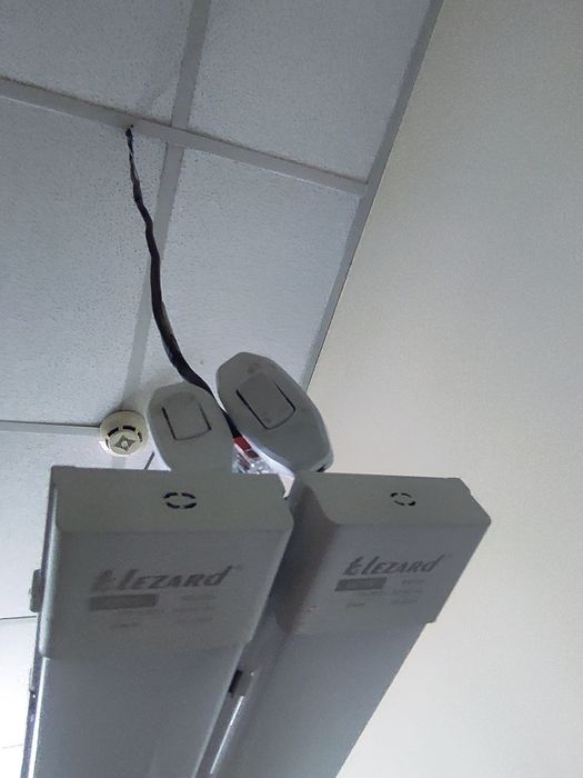 Світильник лінійний Lezard