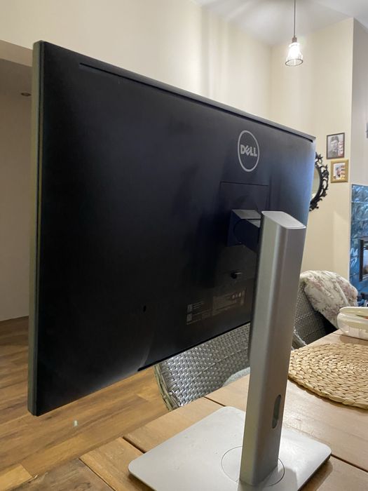 Monitor DELL u2515Hc