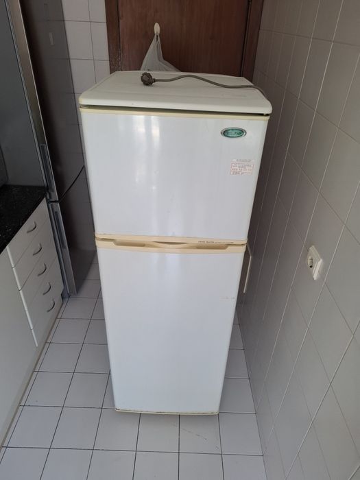 Frigorífico com possibilidade de entrega ao domicílio