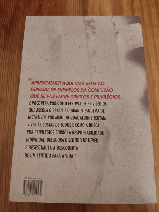 Livro "Direitos Máximos, Deveres Mínimos"