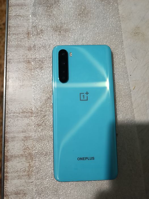 Телефон андроид , ONEPLUS AC2003