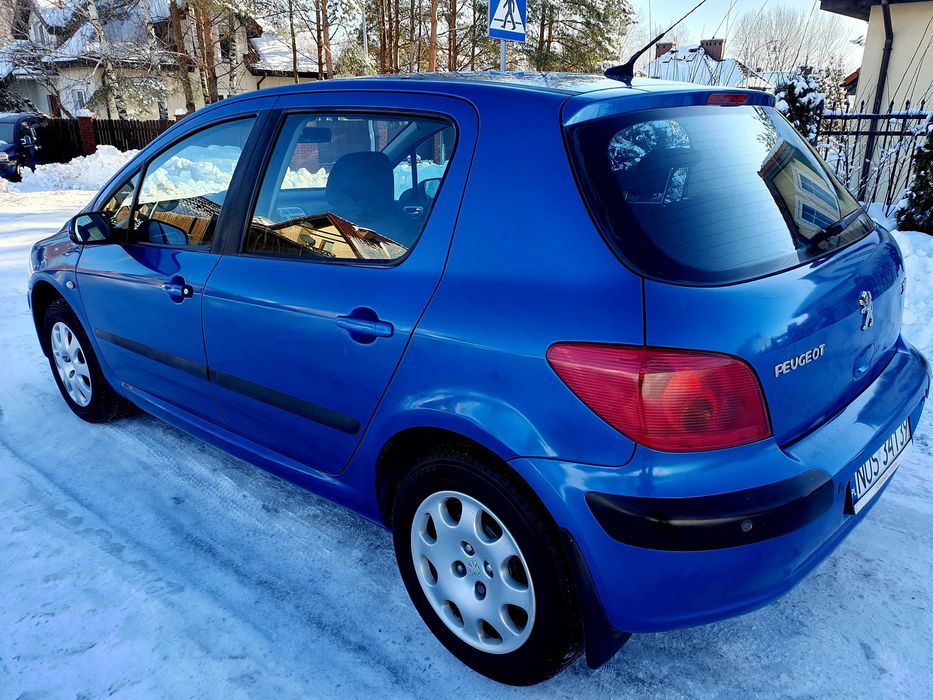 BARDZO ZADBANY, salon PL, idealnie jezdzi, klimatronik.