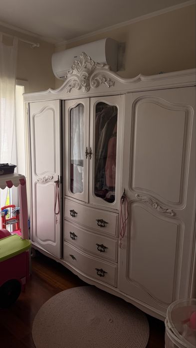 quarto completo chipamdele , restaufamdo em atelier