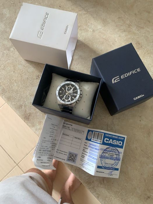 Часы Casio EFV-640D-1AVUEF