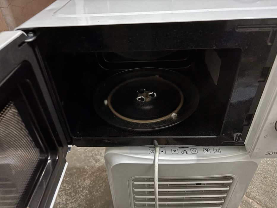 Microondas de 700W como novo