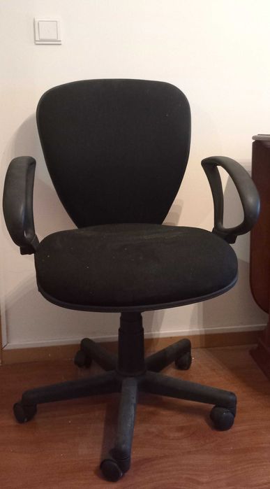 Secretária + Cadeira