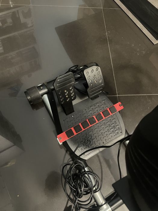 Kierownica Thrustmaster T150 Pedały Stojak