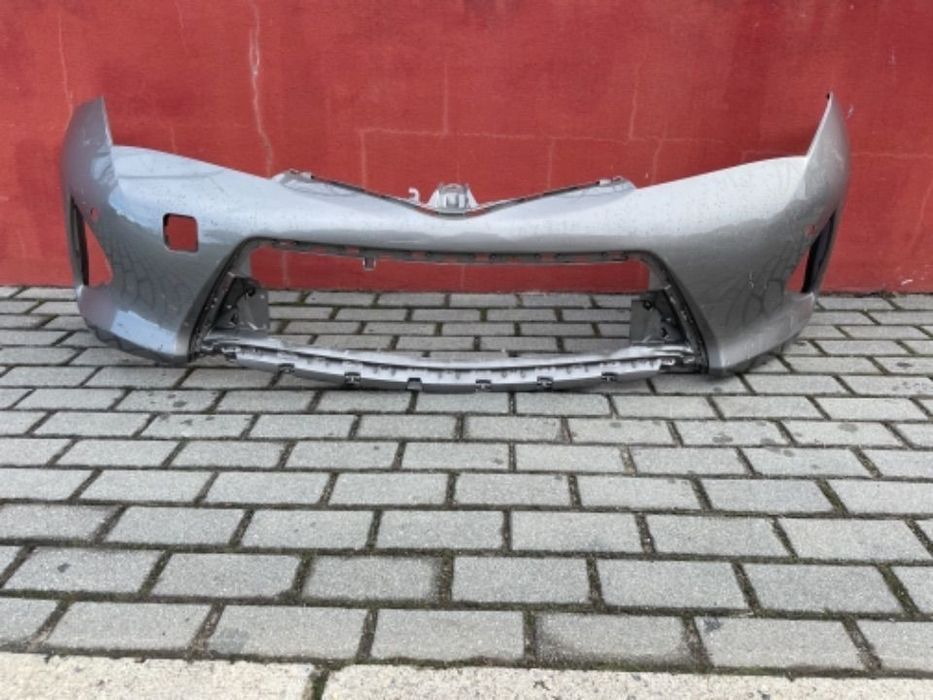 Parachoque toyota auris 2013-2015