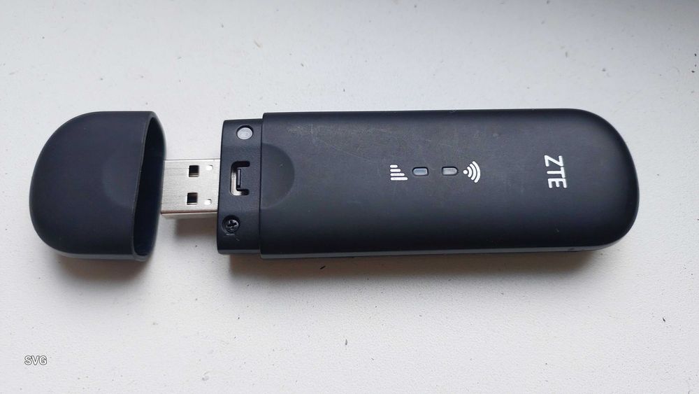 USB модем со встроенным WiFi модулем.