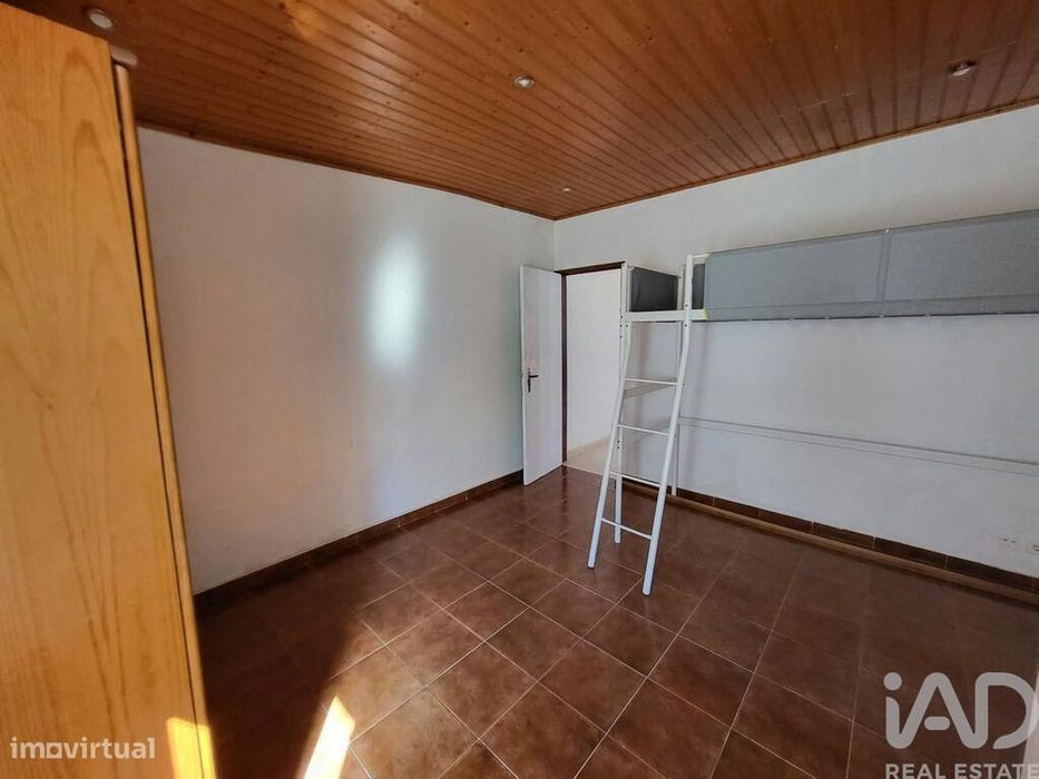 Apartamento T2 em Algés, Linda-a-Velha e Cruz Quebrada-Dafundo