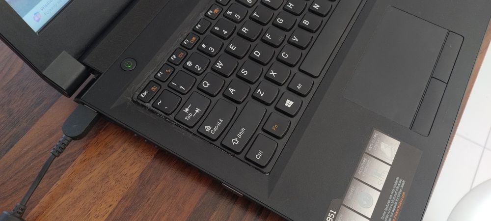 Laptop Lenovo B51-80 i5, 6b ram, dysk SSD 256 Gb