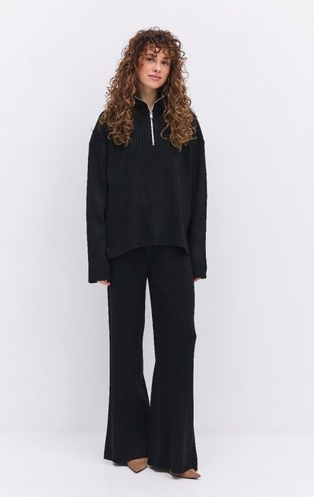 Костюм вязаный, размер универсальный