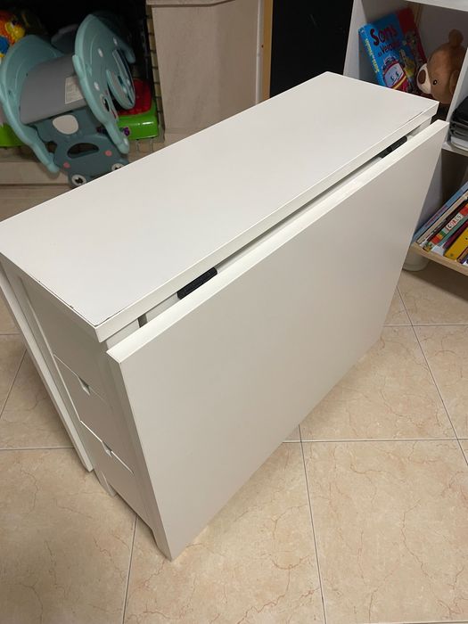 Mesa ikeia dobrável