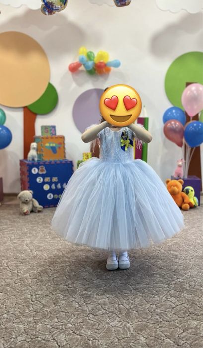 Випускне плаття для дівчинки