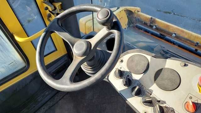 Коток дорожній  Bomag BW 203 AD-4