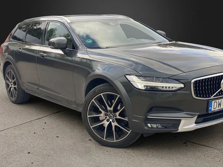 Volvo V90