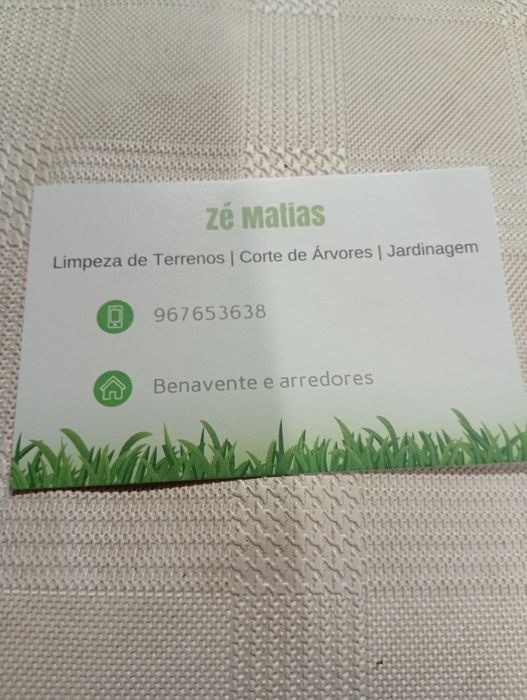 Limpeza de terrenos , corte de árvores e arbustos
