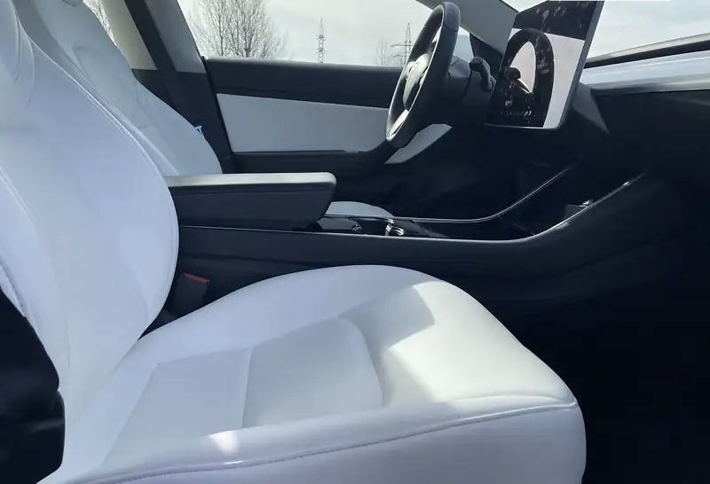 Продам TESLA 3 long range DUAL MOTOR 4x4