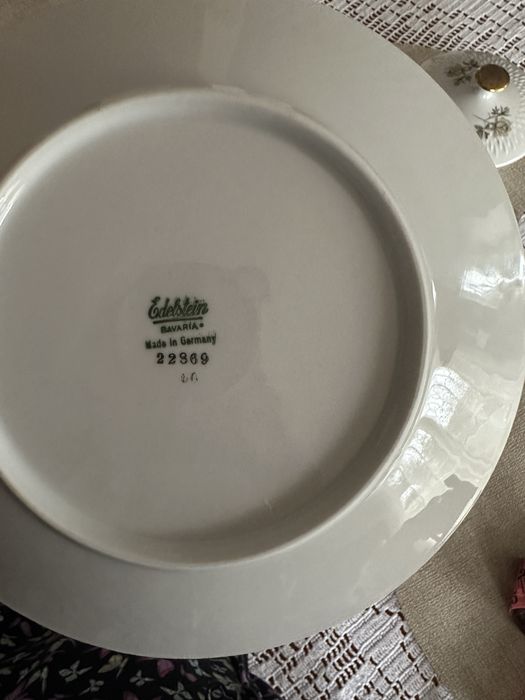 Zestaw porcelanowy EDELSTEIN  Talerzyki + cukiernica