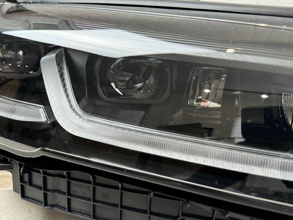 Фары G30 Shadow Line LCI