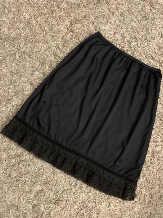 Підʼюбник підспідничник з мереживом