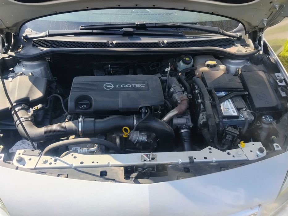OPEL Astra j універсал