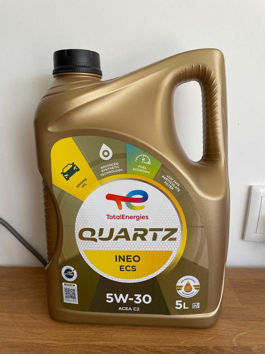 Oleo Total Quartz Ineo ECS 5w30
