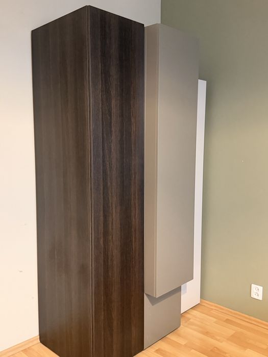 Nowoczesna szafa VOX hifi z lustrem