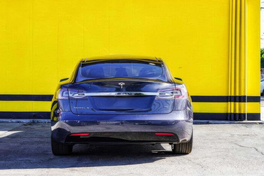 Tesla Model S 75      2017