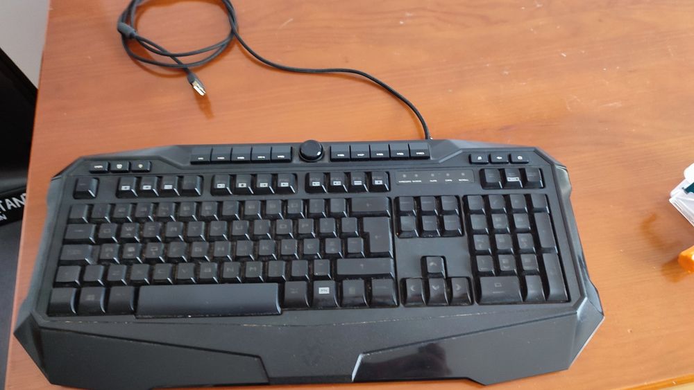 Teclado gaming krom khalon