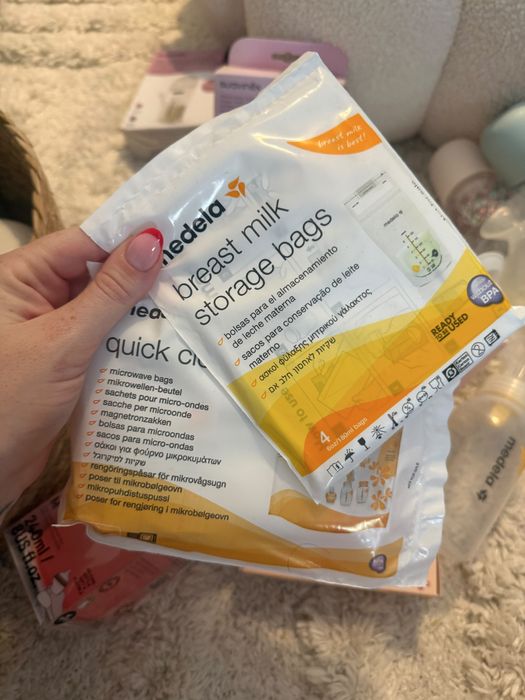 Kit completo com bomba de leite mãos livres Suavinex e bomba manual Medela