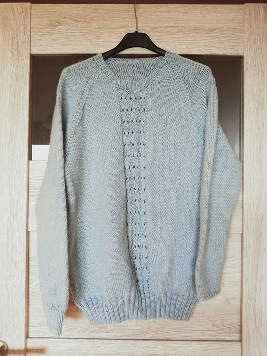 Błękitny sweterek - M
