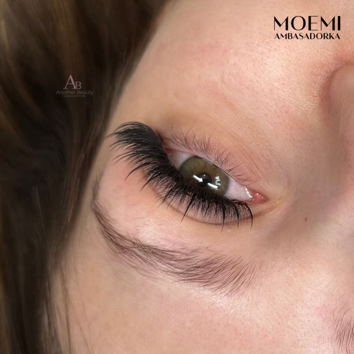 Przedłużanie rzęs 1:1 light/mega volume